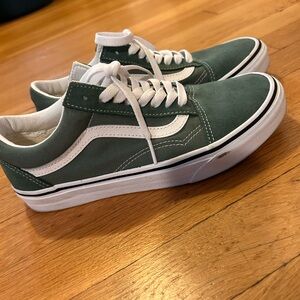 Vans Old Skool Sneakers — Forest Green & White